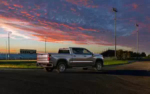   Chevrolet Silverado LT Crew Cab - 2018