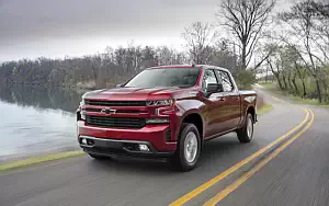 Обои автомобили Chevrolet Silverado RST Crew Cab - 2018