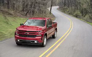 Обои автомобили Chevrolet Silverado RST Crew Cab - 2018