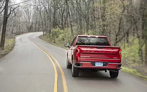 Обои автомобили Chevrolet Silverado RST Crew Cab - 2018