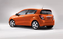   Chevrolet Sonic Hatchback - 2011