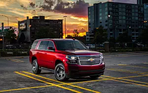 Обои автомобили Chevrolet Tahoe LS Custom - 2017