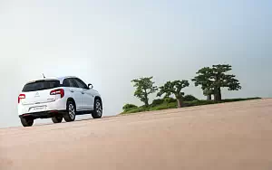 Обои автомобили Citroen C4 AirCross - 2015