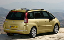 Обои автомобили Citroen C4 Picasso 2006