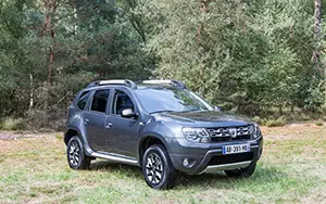 Обои автомобили Dacia Duster - 2013