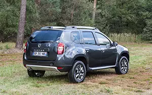 Обои автомобили Dacia Duster - 2013