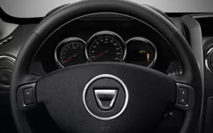 Обои автомобили Dacia Duster - 2013