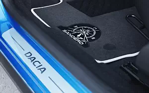 Обои автомобили Dacia Sandero Stepway - 2016