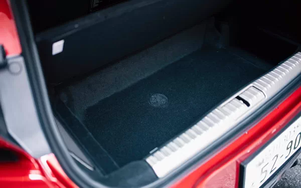   Ferrari Purosangue Japan-spec - 2023