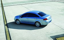 Обои Fiat Linea 2007