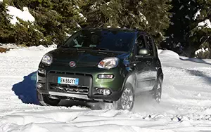 Обои автомобили Fiat Panda 4x4 - 2012