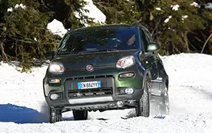 Обои автомобили Fiat Panda 4x4 - 2012