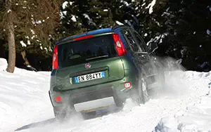 Обои автомобили Fiat Panda 4x4 - 2012