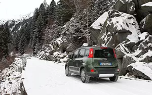 Обои автомобили Fiat Panda 4x4 - 2012
