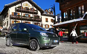 Обои автомобили Fiat Panda 4x4 - 2012
