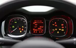 Обои автомобили Fiat Panda 4x4 - 2012