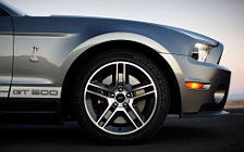 Обои автомобили Ford Mustang Shelby GT500 Convertible - 2010