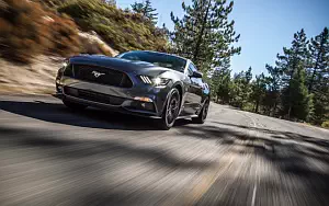 Обои автомобили Ford Mustang GT - 2015