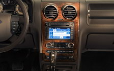 Обои автомобили Ford Taurus X - 2008