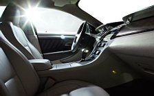   Ford Taurus - 2010