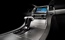   Ford Taurus - 2010