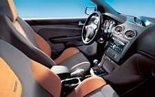 Обои автомобили Ford Focus ST - 2005