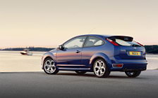 Обои автомобили Ford Focus ST - 2005