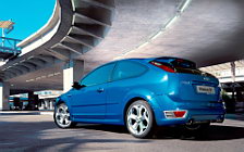 Обои автомобили Ford Focus ST - 2005