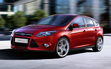   Ford Focus Hatchback 5-door - 2011