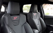   Ford Focus ST Wagon - 2011