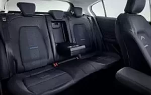 Обои автомобили Ford Focus Active - 2018