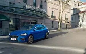 Обои автомобили Ford Focus ST-Line - 2018