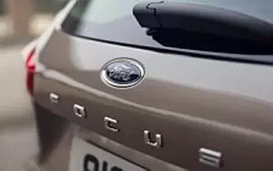 Обои автомобили Ford Focus Turnier Titanium - 2018