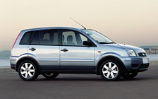   Ford Fusion - 2005