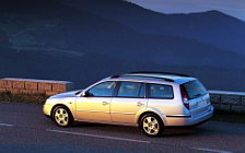 Обои автомобили Ford Mondeo Estate - 2000