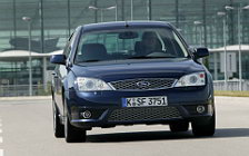 Обои автомобили Ford Mondeo Titanium V6 - 2004