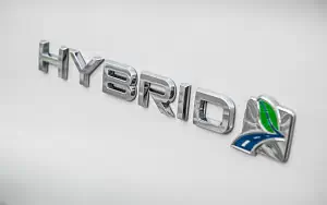   Ford Mondeo Hybrid Sedan - 2014