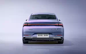   Geely Preface L - 2024