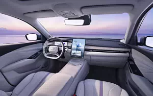   Geely Preface L - 2024