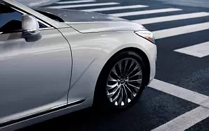   Genesis G90 US-spec - 2016