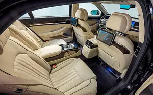   Genesis G90 US-spec - 2016
