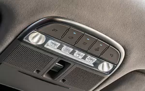   Genesis G90 US-spec - 2016