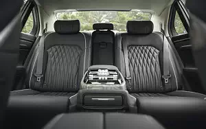   Genesis G90 US-spec - 2019