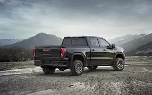   GMC Sierra AT4 Crew Cab - 2018
