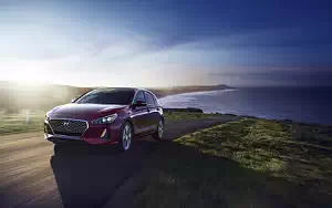   Hyundai Elantra GT US-spec - 2017