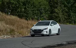  Hyundai Elantra Limited US-spec - 2018