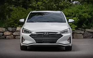   Hyundai Elantra Limited US-spec - 2018