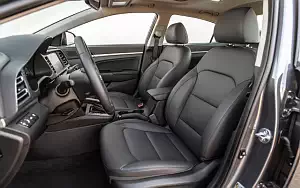   Hyundai Elantra Limited US-spec - 2018