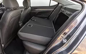   Hyundai Elantra Limited US-spec - 2018