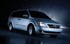  Hyundai Entourage 2009